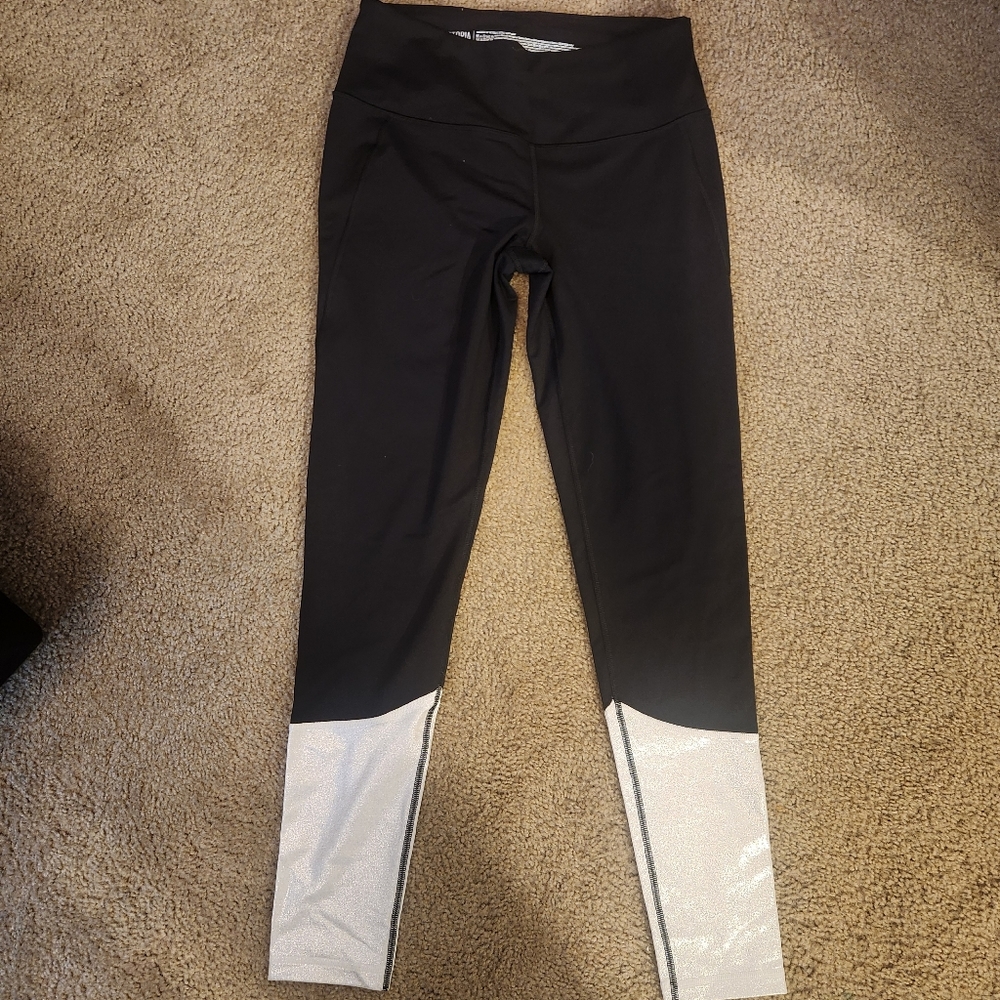 Victoria sport leggings medium